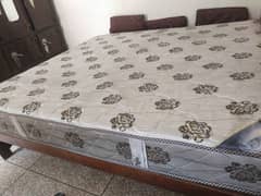 King size bed mattress for Sale