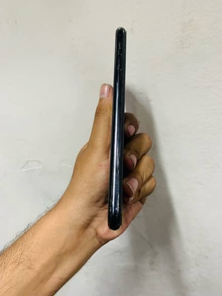 Iphone 11 pro max 256gb pta aproved 0