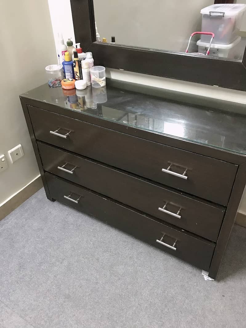 Chester Drawer with mirror (Dressing Table) 2