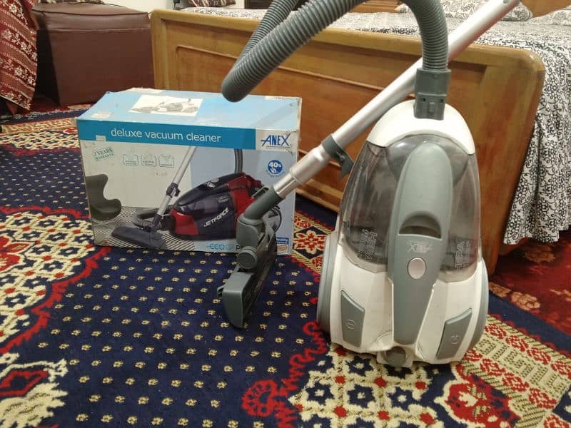 anex vaccume cleaner in a gud condition 0