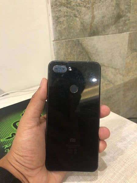 Xiaomi Mi 8 lite 0