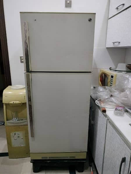PEL Refrigerator (Medium size) 3