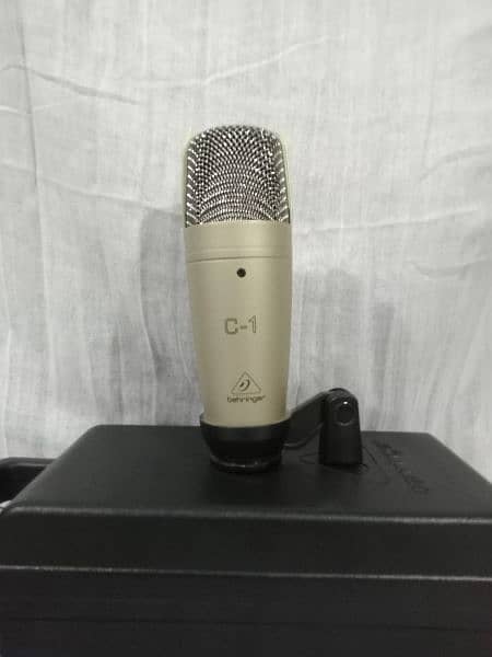 Behringer C-1 Condenser Microphone 2