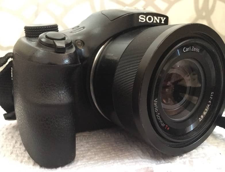 Sony cybershot DSC-HX350 20.4MP. . Compact digital camera 3