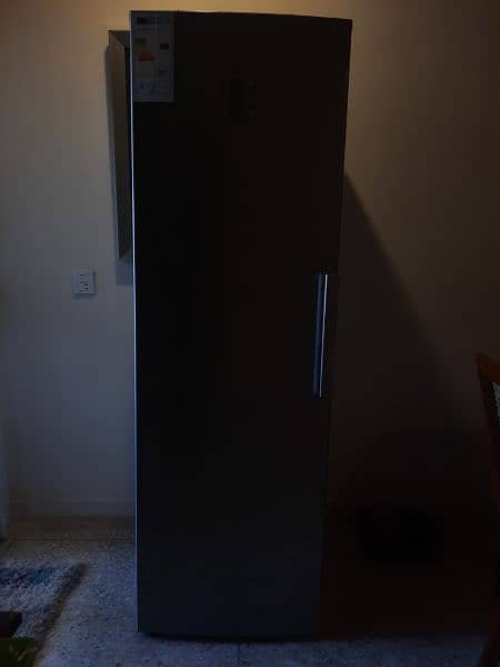 Sharp digital no frost freezer. In great working condition 3