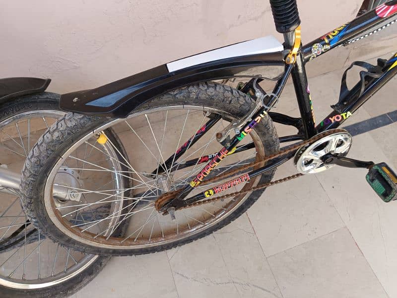 sports bicycle 10/10 condition 4