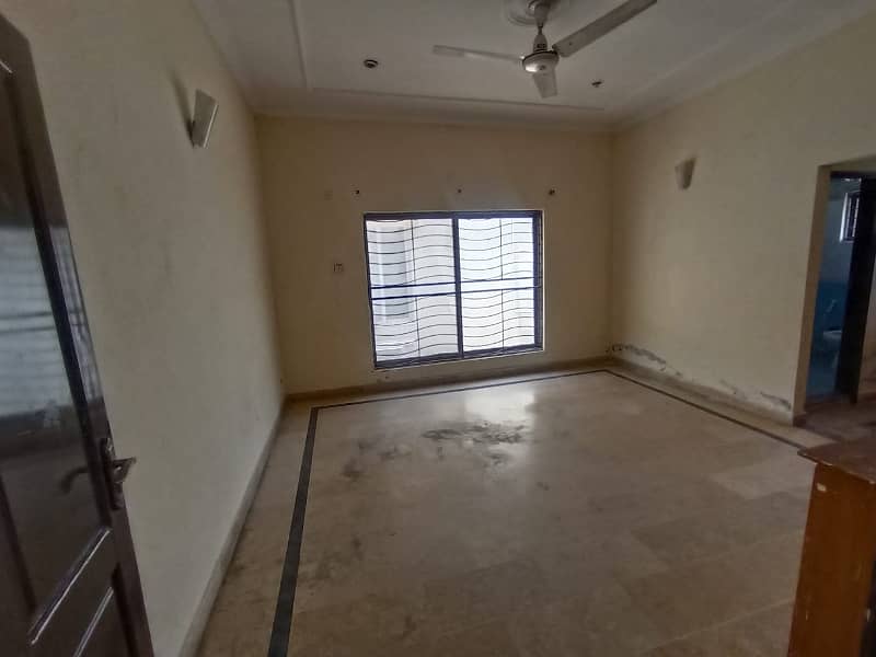 1 KANAL UPPER PORTON SEPARTE GATE AVAILABLE FOR RENT IN DHA PHASE 1 9