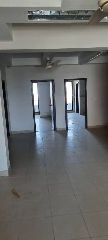2 Bed Apartment In Alladin Heights G11 3