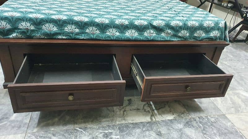 Complete Bed Set highest quality wood. Very slightly used 3