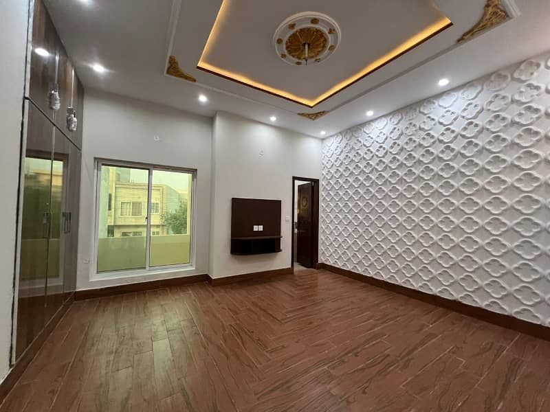 10 Marla Brand New House Available For Sale In Canal Garden Near Bahria Town Lahore 1