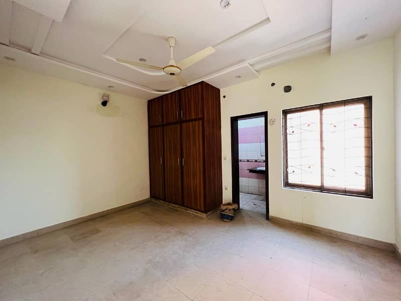 6 Marla Good Condition Used House with Gas Available For Sale in Canal Garden Near Bahria Town Lahore 2