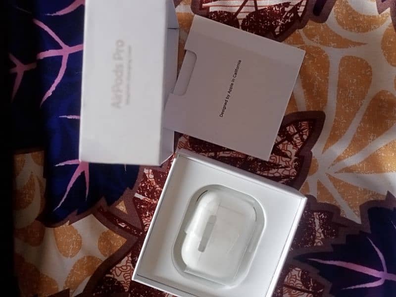 iphone airbords in USA only Box open. . 3