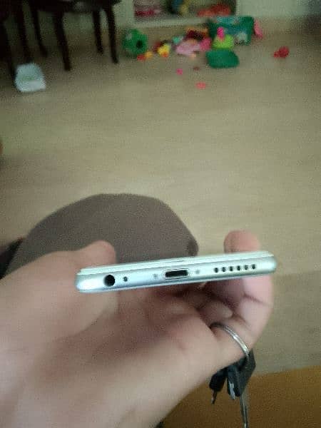 iPhone 6 memory 64 fingers not working no para 3
