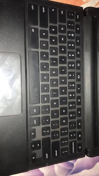 Dell Chromebook 4GB Ram, 16GB ROM with charger 2