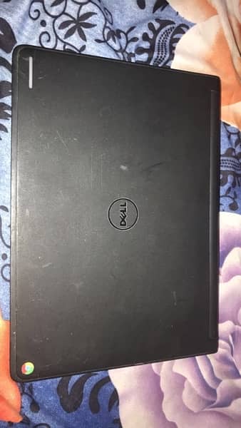 Dell Chromebook 4GB Ram, 16GB ROM with charger 3