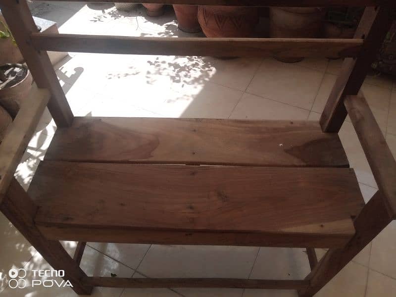 wooden bench 10 by 10 confition anti-dheemak 1