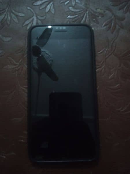 iphone 7 32gb pta approved urgent sale 1