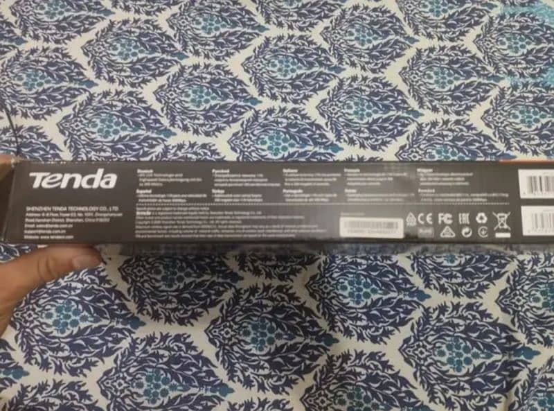 TENDA F6 Wireless N300 Easy Setup Router Almost Brand New Condi. . . 7