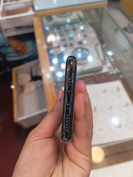 iphone 11 pro /256 GB PTA approved dual 2