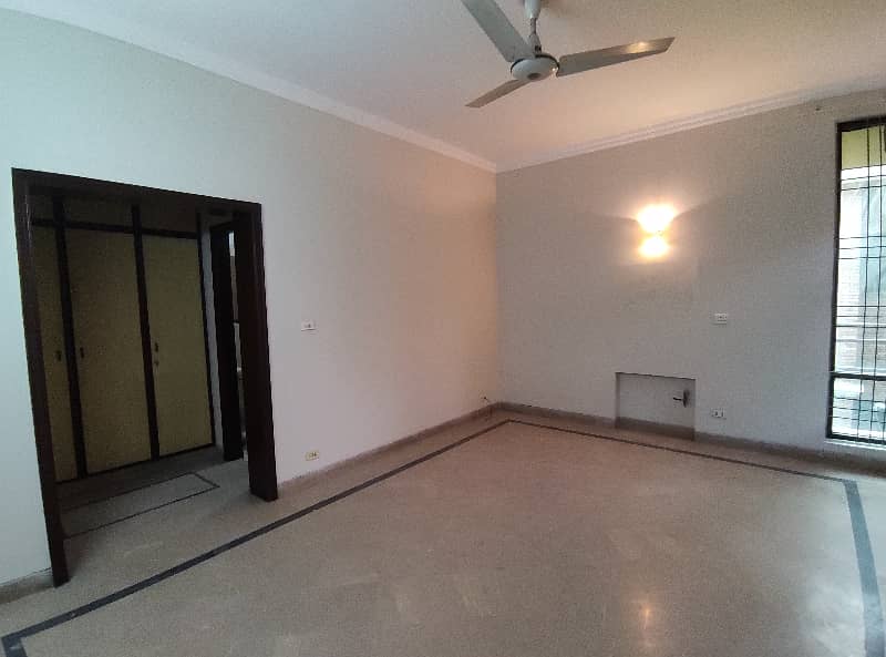 1-Kanal House with 6-Bed Rooms, 3-Kitchens, Basement for Rent 20