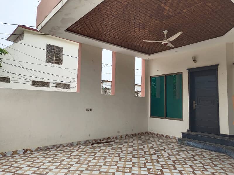 11 Marla Corner House For Rent In PAF Road Mohammed Din Colony Sargodha 8