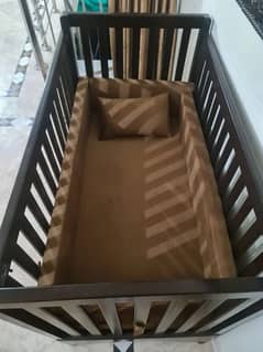 baby cot. condition new 10/10 0