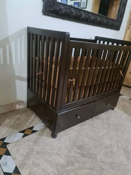 baby cot. condition new 10/10 3