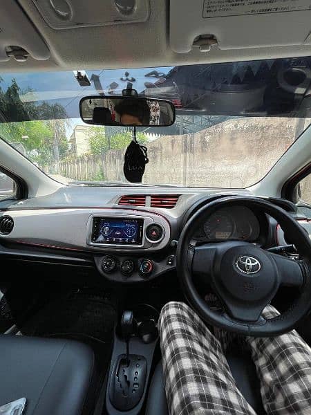 Toyota Vitz 2013/2015 6