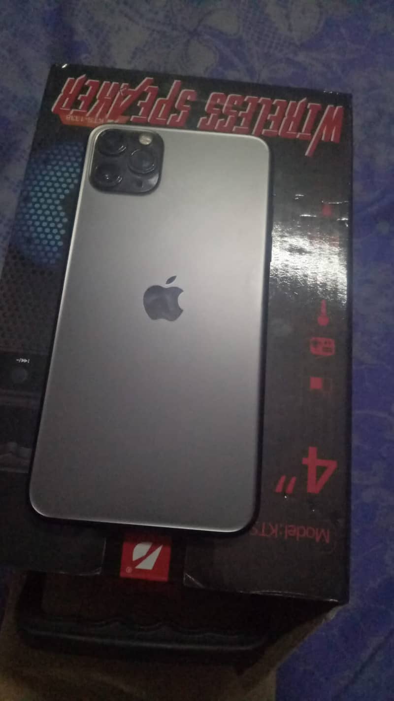 IPhone 11 Pro Max, 64GB, JV Approved with Box, Charger and Handsfree 1