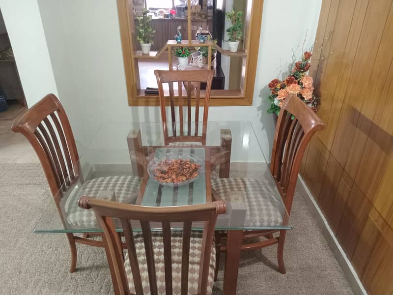 Dinning Table with Four Chairs for Sale - Karachi 3