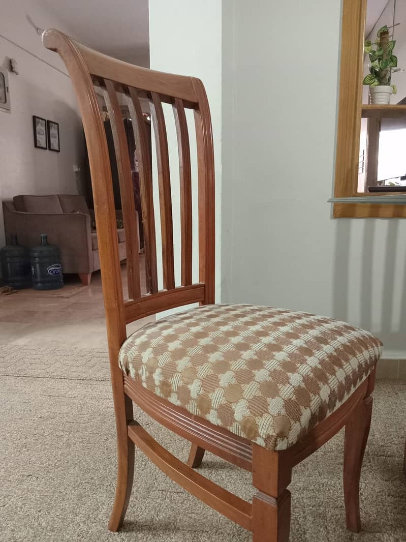 Dinning Table with Four Chairs for Sale - Karachi 4