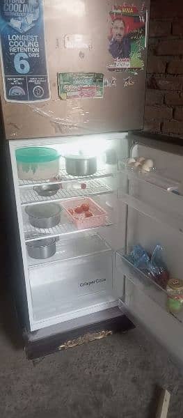 fridge home use condition new ha ok ha jenwn compereser MN 1