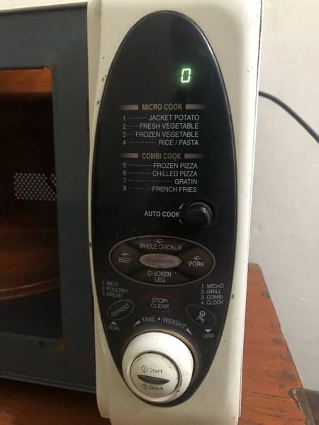 LG Microwave Oven 2