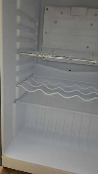 Refrigeration condition 10/10 urgent selling. 1
