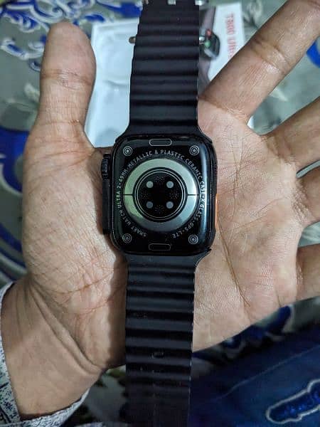Smart Watch 1month Use only 5