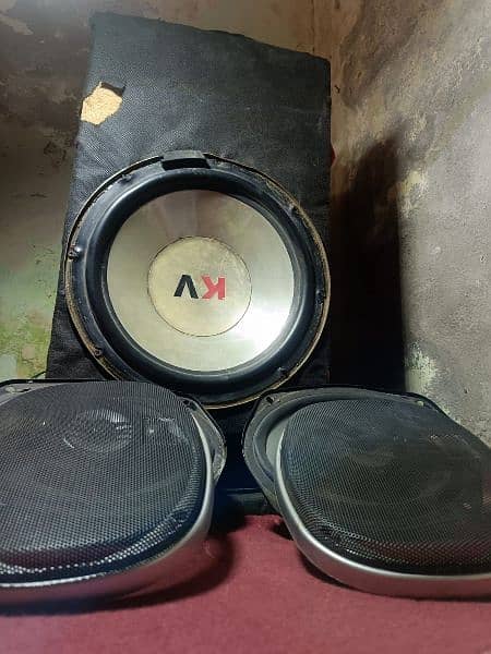 car complete sound system with amplifier with lcd tab good condition 1