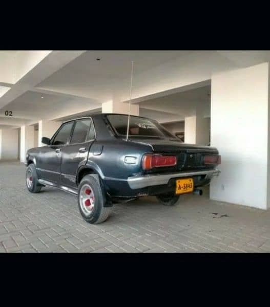 Mazda 808 3