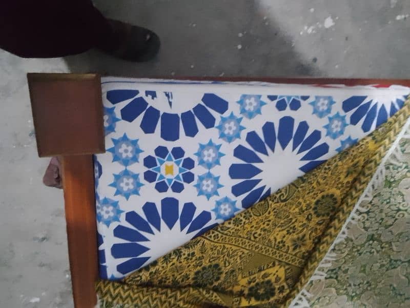 Dubble Bed With Multi Foam Bilkul New Hy 1 Month Bhi Use Nhi Hua 0