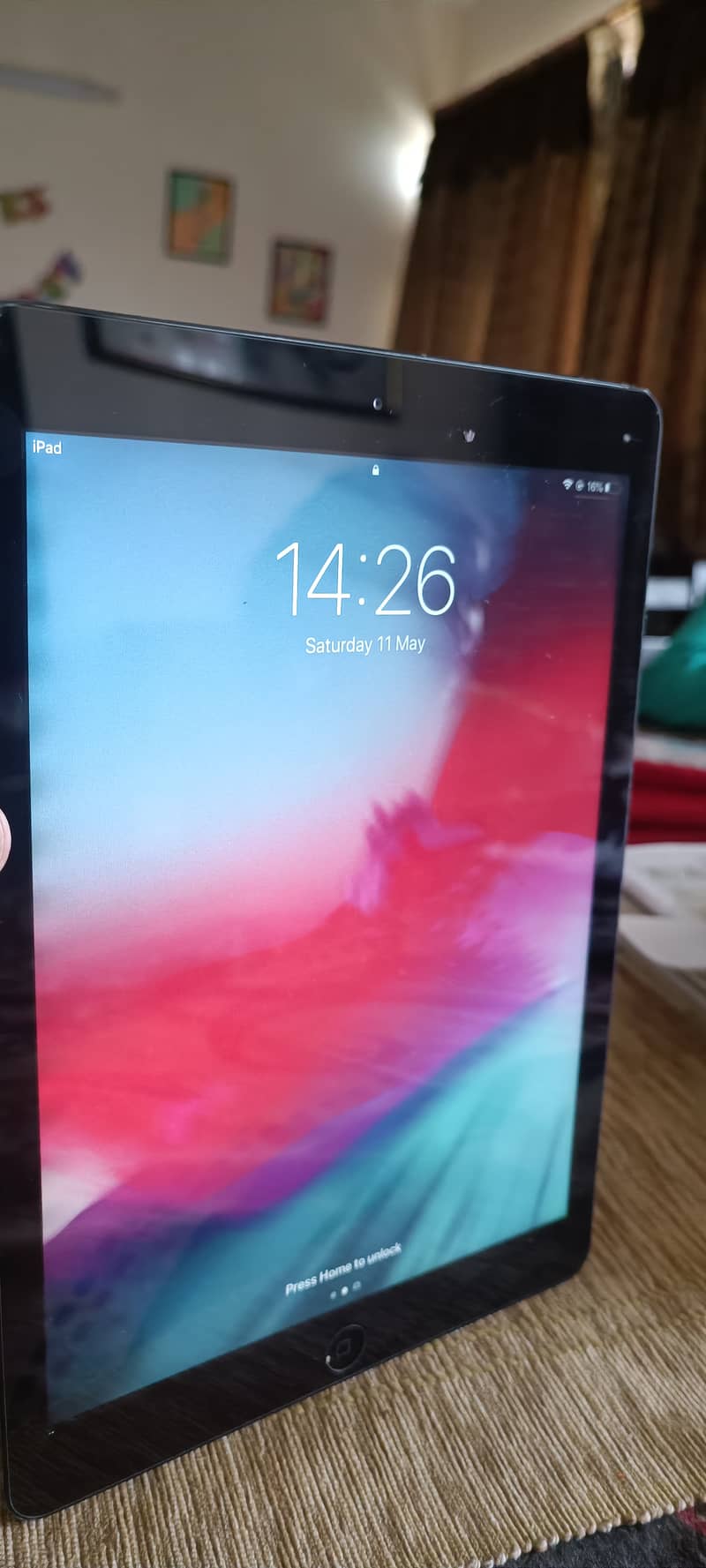 iPad air 2 excellent condition 1