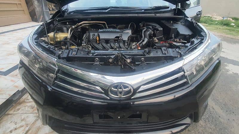 Toyota Corolla GLI 2015 urgent sale 3