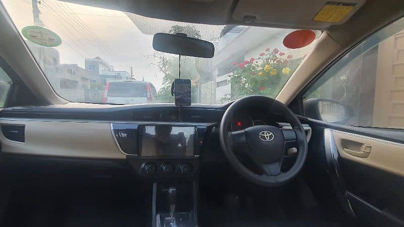 Toyota Corolla GLI 2015 urgent sale 6
