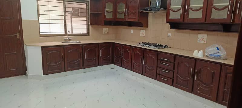 10 MARLA PORTION FOR RENT IN PWD HOUSING SOCITY 5