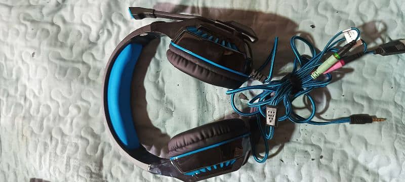 Wired and Wiredless Branded Headphone 5