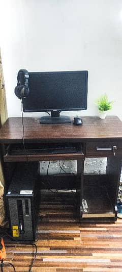 Computer Table Good Condition