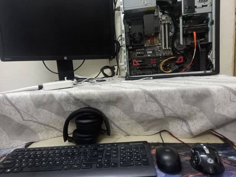 Gaming PC Workstation Z420 16 Ram Powerful GPU RX 580 With Big LED 6