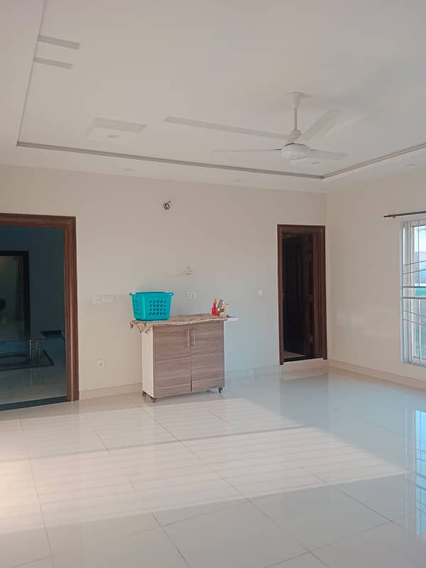 16 Marla Upper Portion 3 Bed For Rent Divine Gardens Near Dha Phase 8 Main New Airport Road 6
