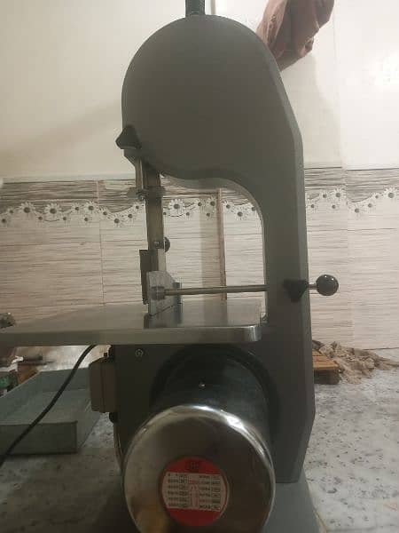Meat cutter available Islamabad 140000. 5