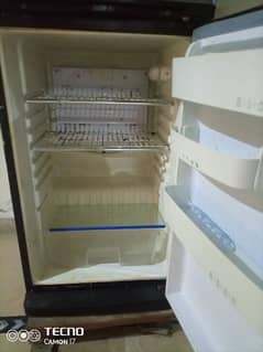 orient Mediam size Family use Refrigerator