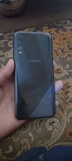SAMSUNG A30S 4/64 FOR SALE