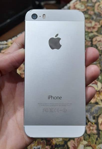 I Phone 5s PTA Aprove Total Genuine Only Bettery G 4